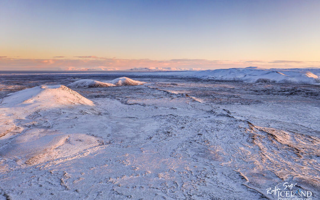 Sundhnúkagígar Crater row │ Iceland Volcano Landscape winter Photo from air