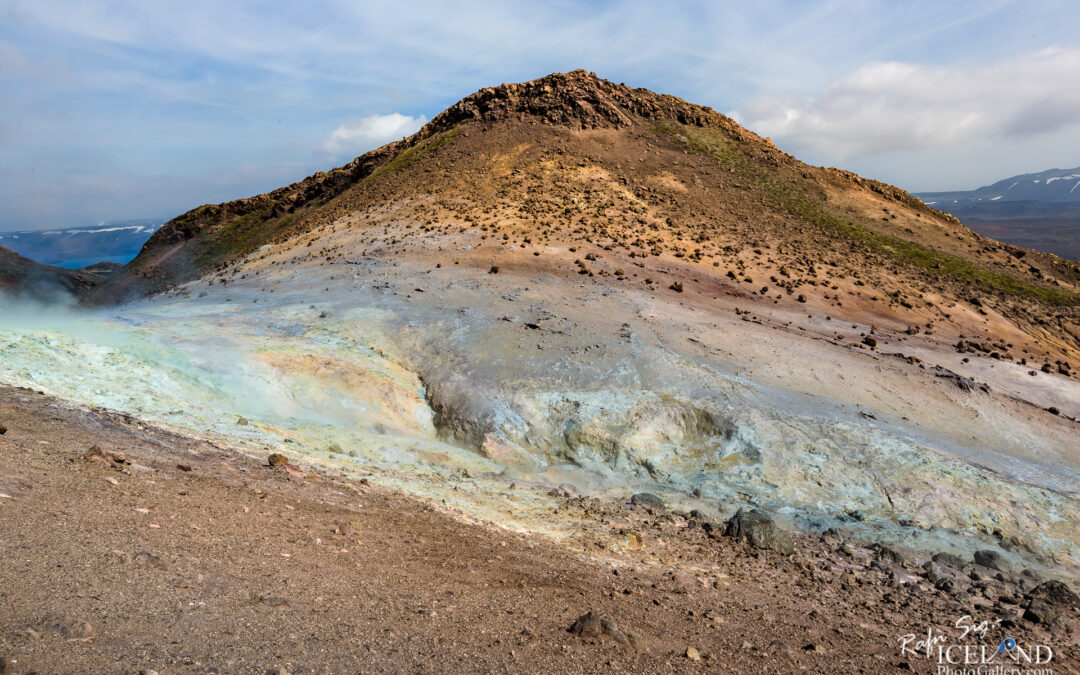 Geothermal in the gorge – Iceland landscape photo