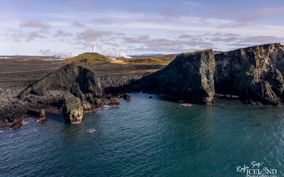 Kirkjuvorgsbás at Reykjanes │ Iceland Landscape Photography