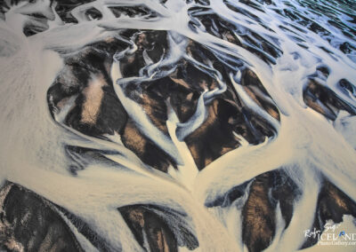Núpsvötn river Patterns in black sand │ Iceland Landscape fr