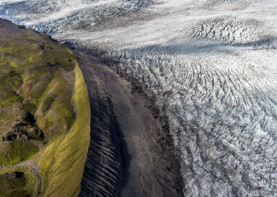 Drangaklettur in Öræfajökull Glacier │ Iceland Landscape fr