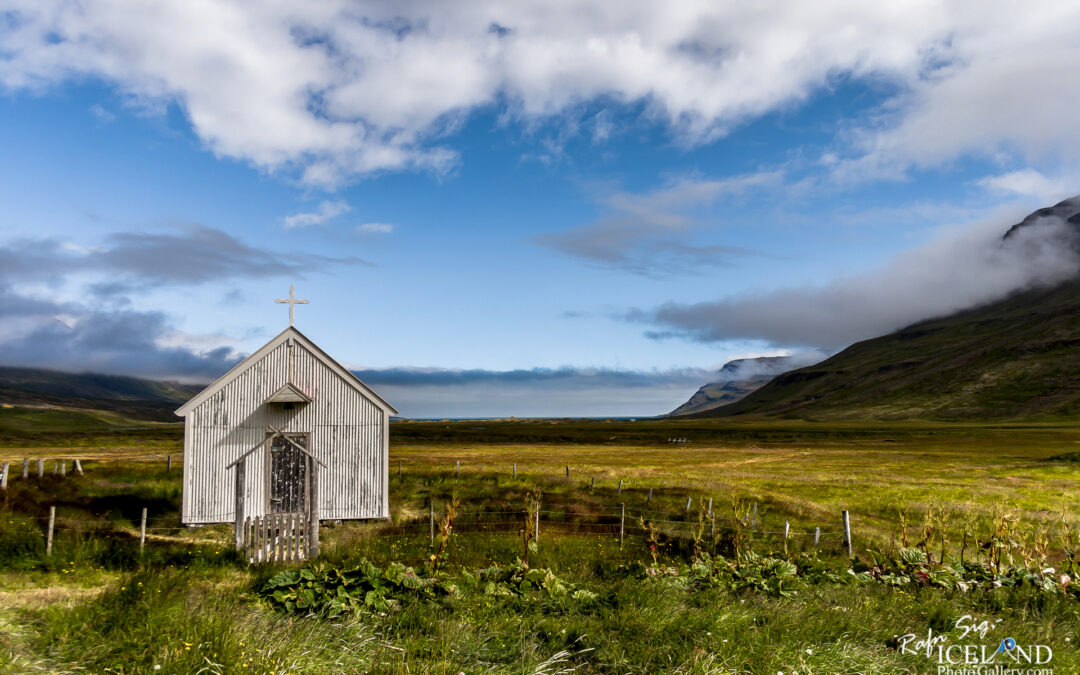 Klyppstaðarkirkja in Loðmundarfjörður – Iceland Landscape Photography