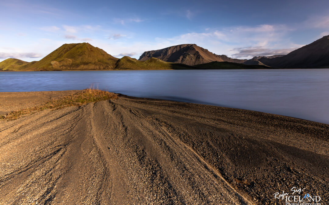 Kýlingavatn Lake with Mountain Litlikýlingur in the Background