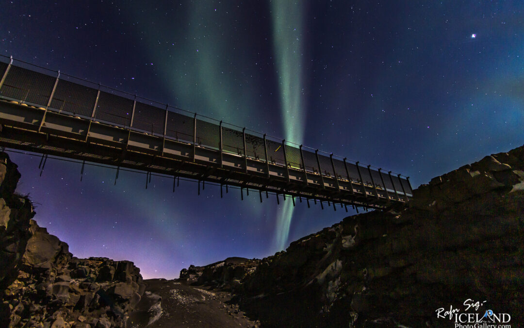 Northern lights at Bridge between continents