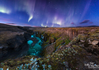 Northern lights at Fögrufossar │ Iceland