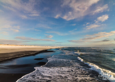 Óseyrartangi Black Beach in wintertime │ Iceland Landscape Fr