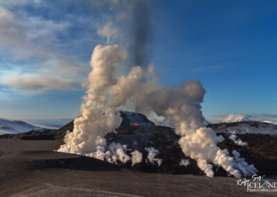 Fimmvörðuháls Volcanic Eruptions │ Iceland Landscape Photog
