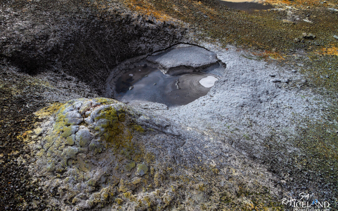 Mud pot at Hrafntinnusker – Iceland Landscape Photography