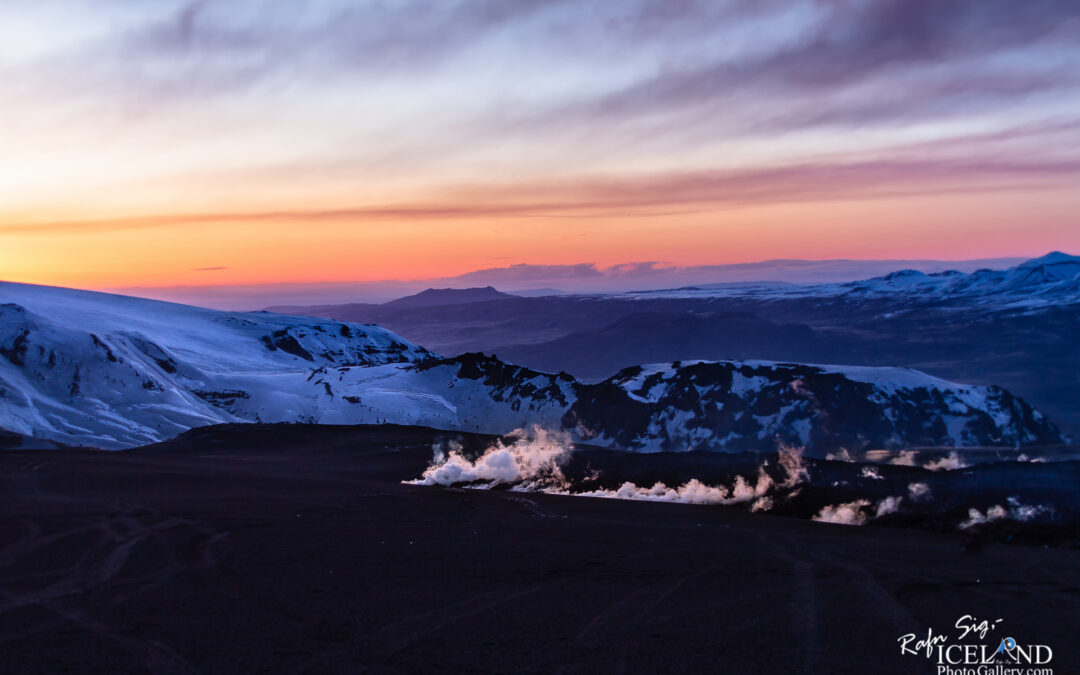 Fimmvörðuháls in the Twilight – Iceland Landscape Photography