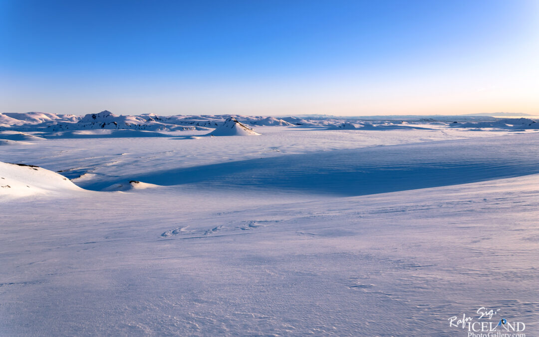 Mælifell Volcano seen from Mýrdalsjökull Glacier – Iceland Photo Gallery