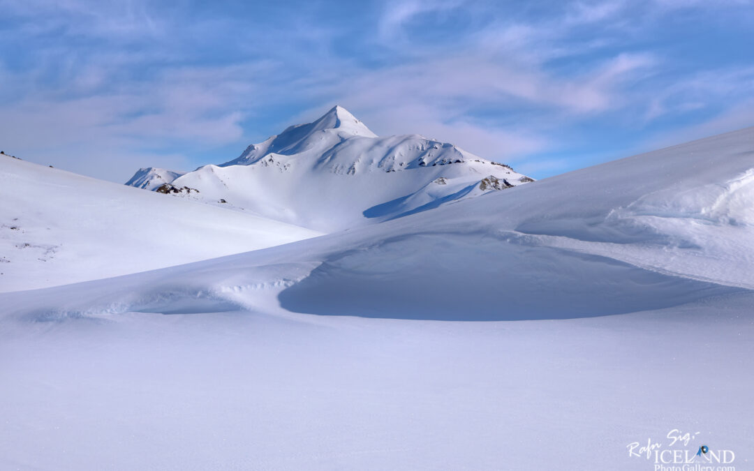 Mosahnjúkur Mountain – Iceland Photo Gallery