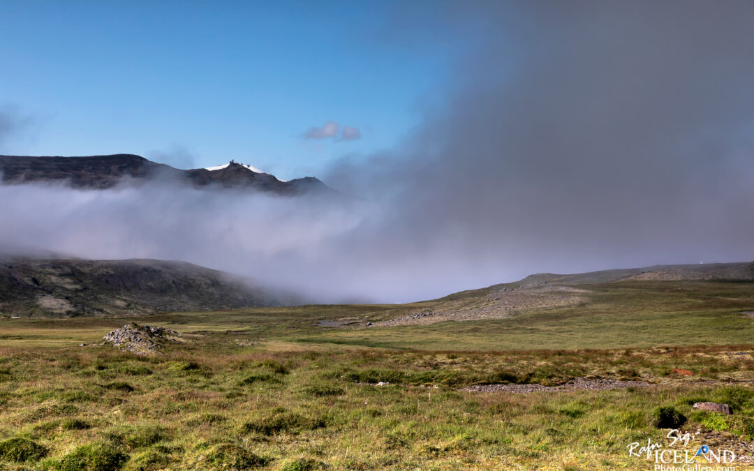 Hafnarfjall Mountain – Iceland Photo Gallery