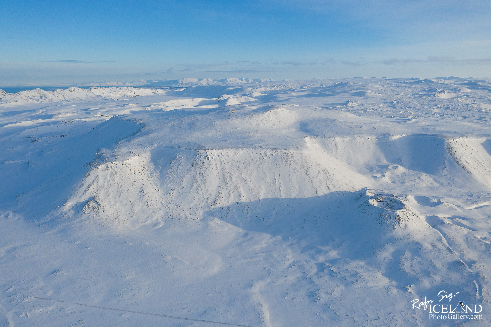 Stóra-Eldborg Volcano - Iceland Photo Gallery Iceland Photo Gallery ...