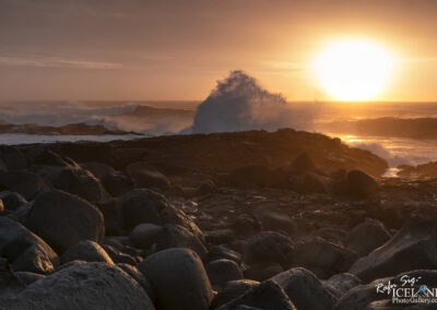 Sunrise at Háaleiti Beach │ Iceland Photo Gallery
