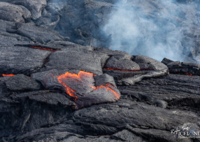 Lava flowing in Geldingadalir Volcano site