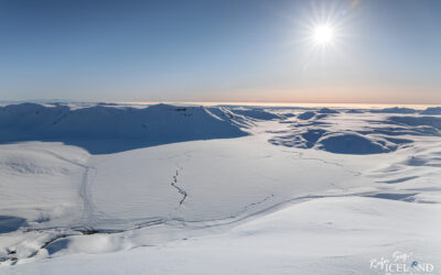 Highlands of Iceland in winter snow with sun shine and sun rays