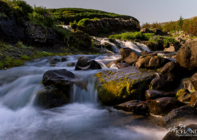 Fossá river in Hvalfjörður bay - West │ Iceland Landscape Photography