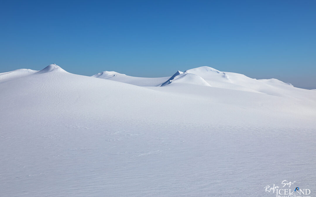 Goðahnjúkar in the Highlands of Vatnajökull Glacier