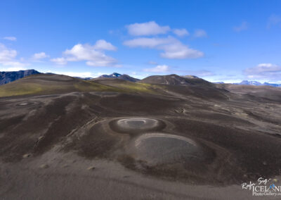 An extensive stretch of natural ring in the nature of Iceland, highlighting the raw and untouched nature of the island's diverse geography.